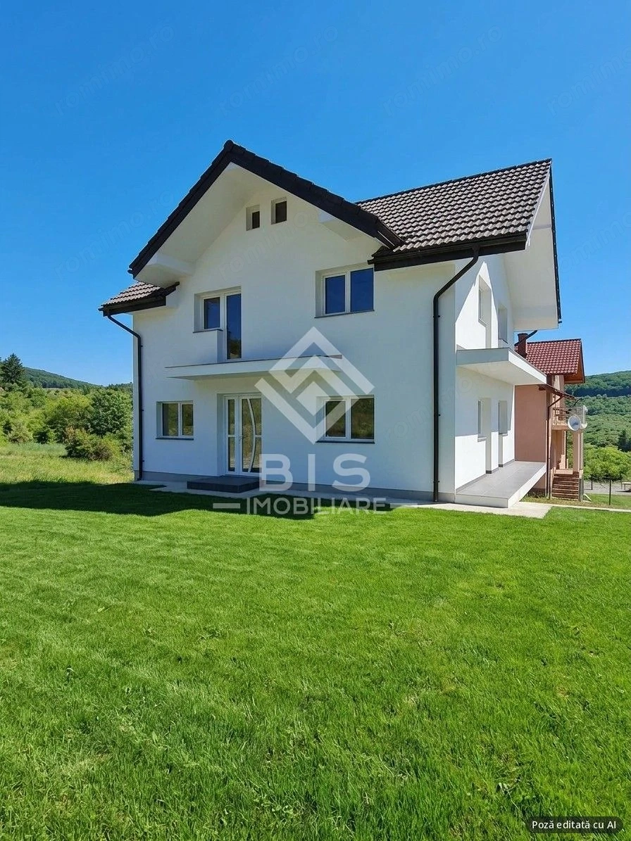 Vilă S+P+M de Vânzare | Bistrița, Zona DN17C (lângă Pico Verde)