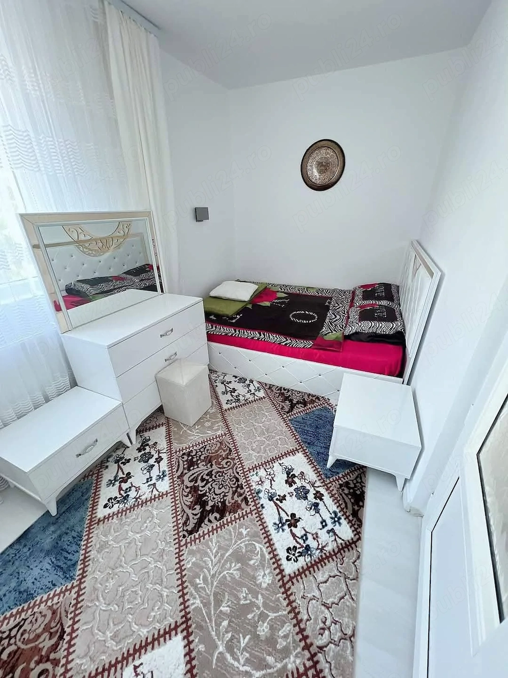 Ofer inspre închiriere apartament 3 camere in zona Campusului Univ Ovidius 