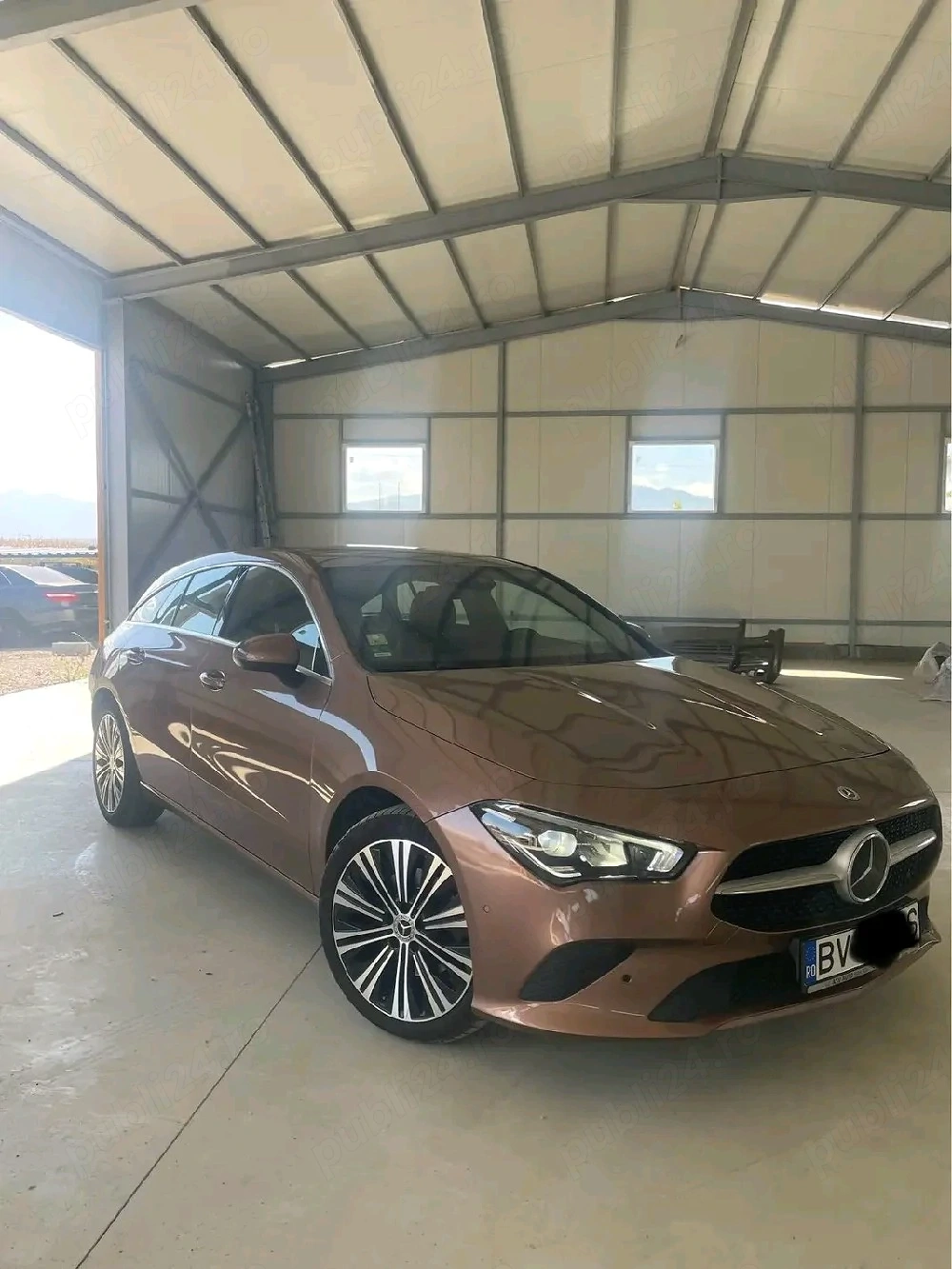 Mercedes Benz CLA 200 - an 2023