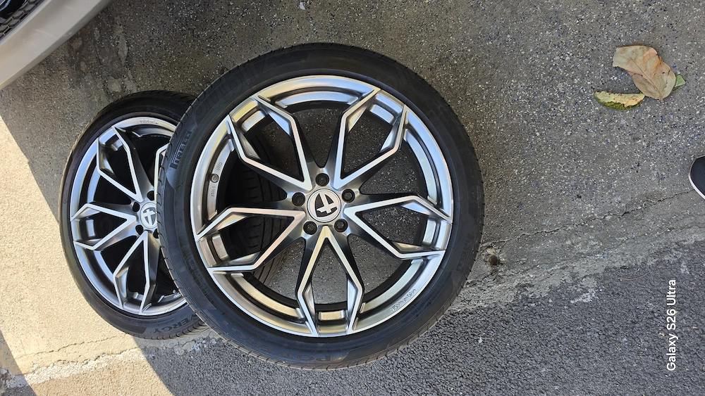 Jante aliaj Tomason R20 + anvelope Pirelli 255/40 R20