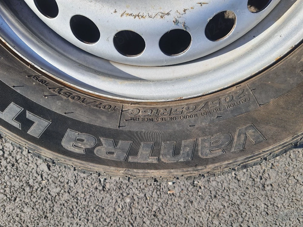 Set 4 anvelope cu jante  VW T5 Hankook Vantra LT C-uri