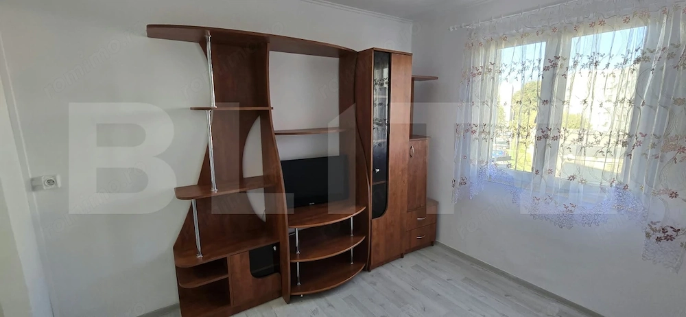 Garosniera de vanzare, 13 mp, zona Soarelui