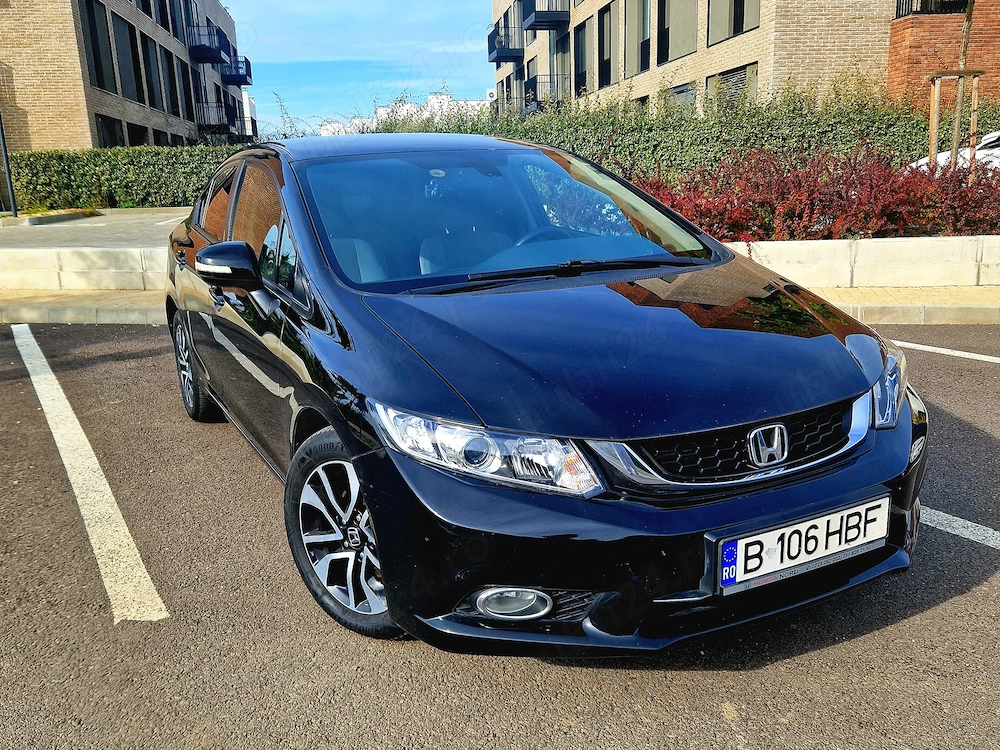 Honda Civic 4DR 2015 1.8 benzina