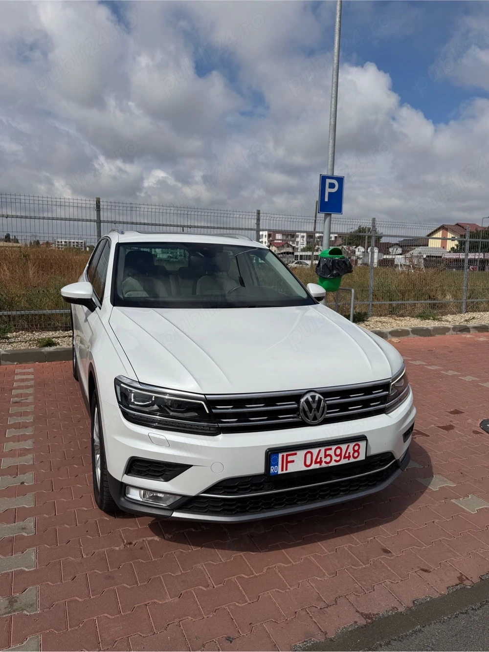 Volkswagen Tiguan 4Motion | An 2016 | Automat | Alb perlat | TVA inclus deductibil | Garantie 1 An
