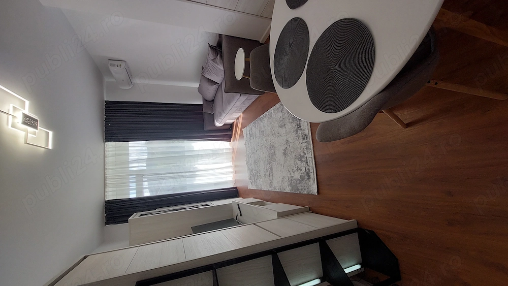 Închiriez apartament 2 camere decomandate