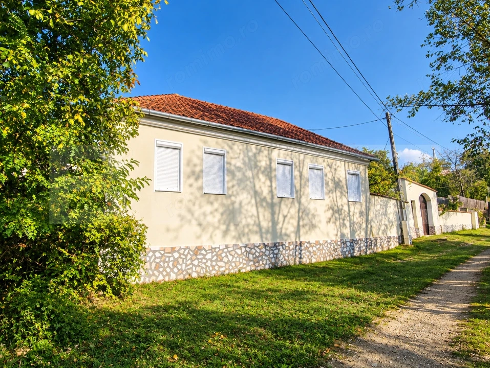 Casa de vanzare, 150 mp, zona Nord-Vest