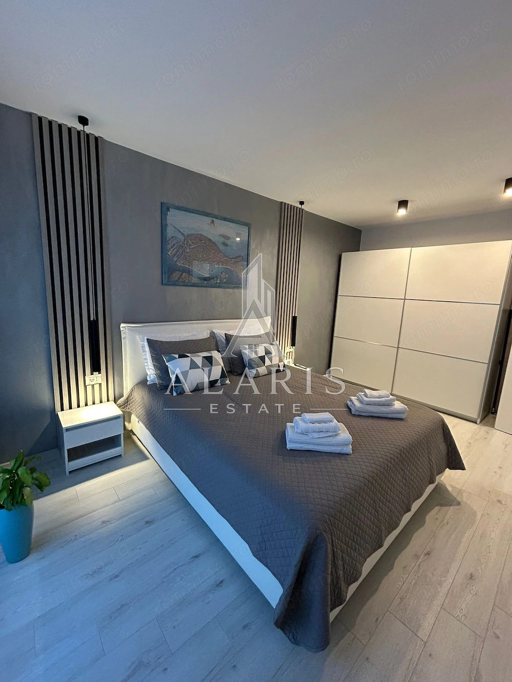 Apartament 2 camere, loc de parcare, zona Lipovei