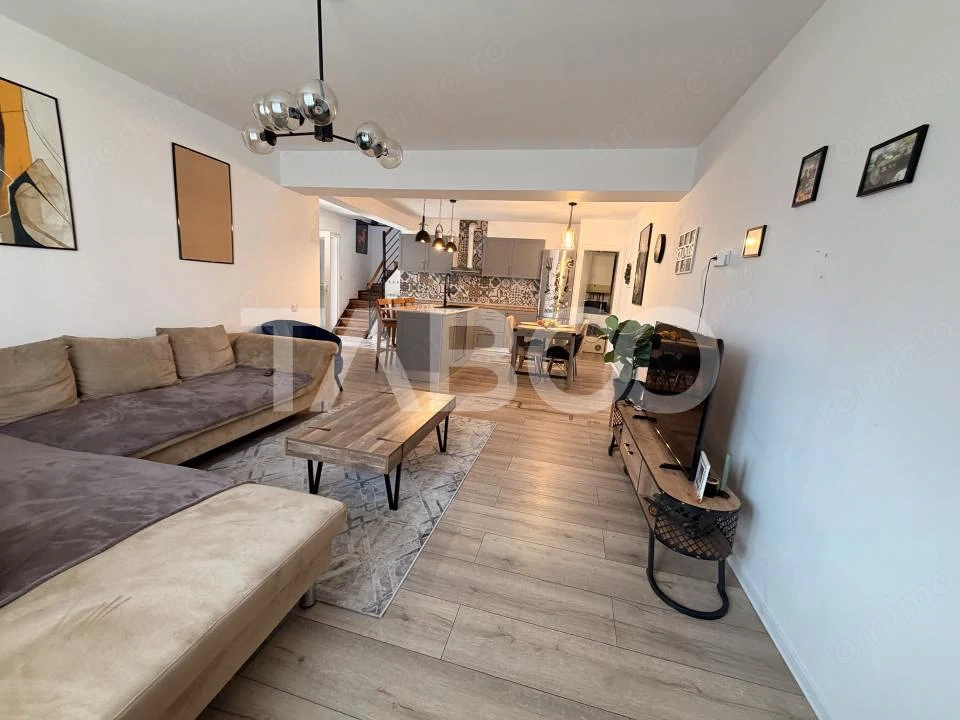 Casa individuala moderna de vanzare cu 5 camere 2 bai teren Sura Mare