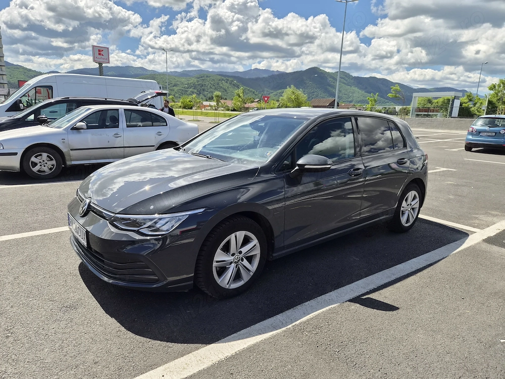 Vând VW Golf 8 2.0 TDI an 2021
