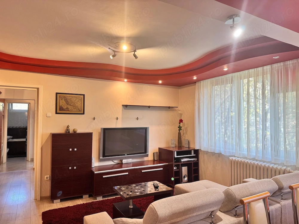 Chirie rogerius 3 camere