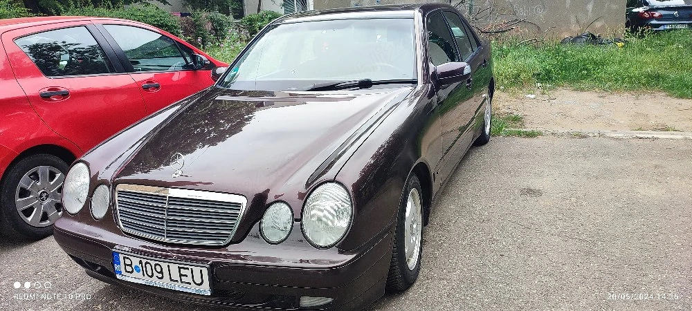 vând Mercedes e class compresor