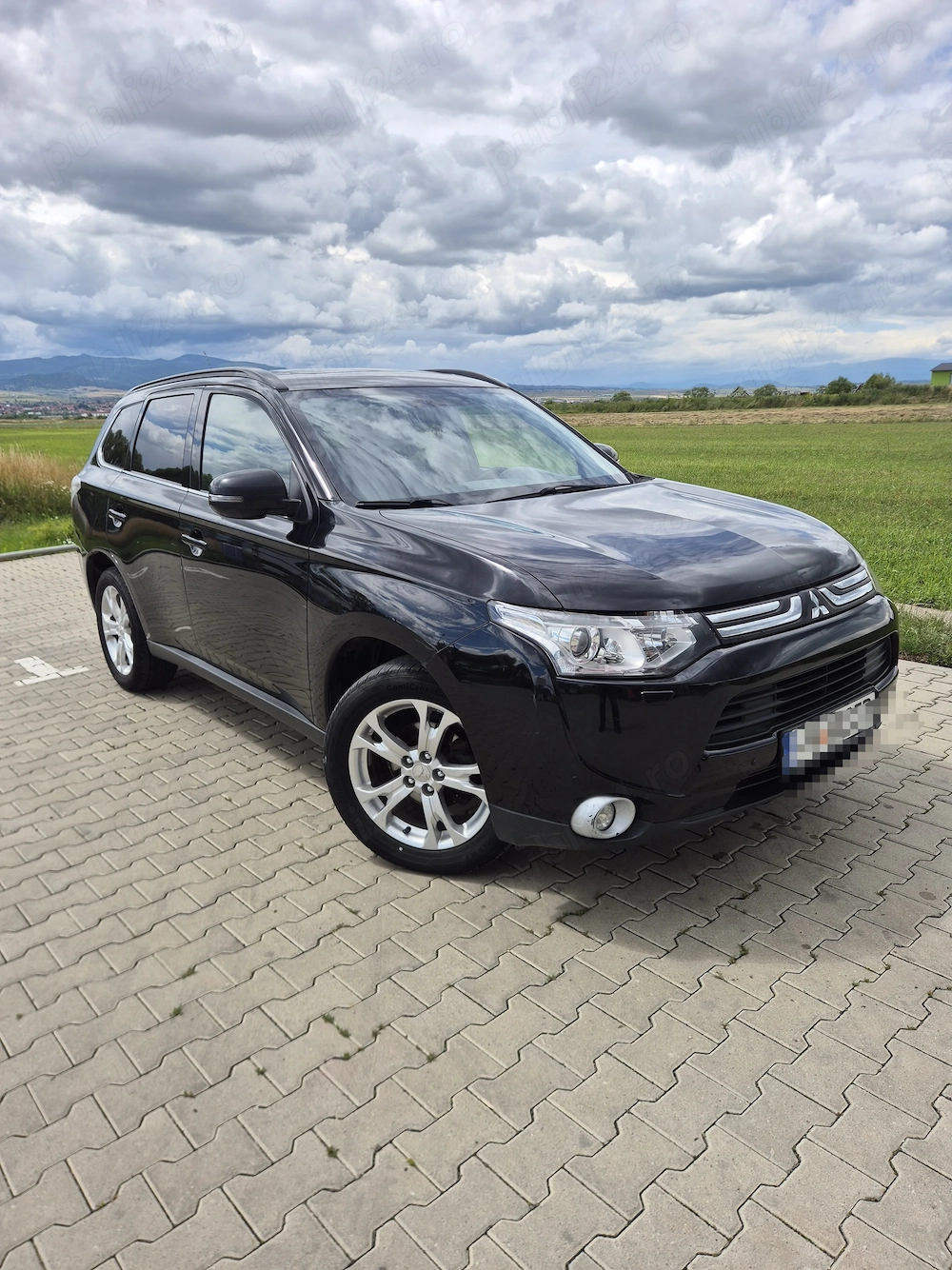 Mitsubishi outlander