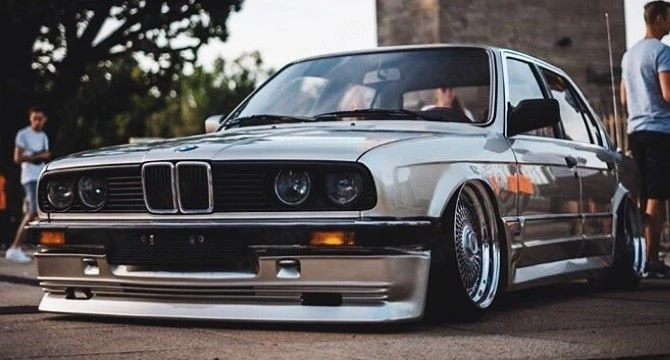 Prelungire bara fata fusta spoiler lip BMW SERIA 3 E30 non facelift 1982-1987 aspect ZENDER 