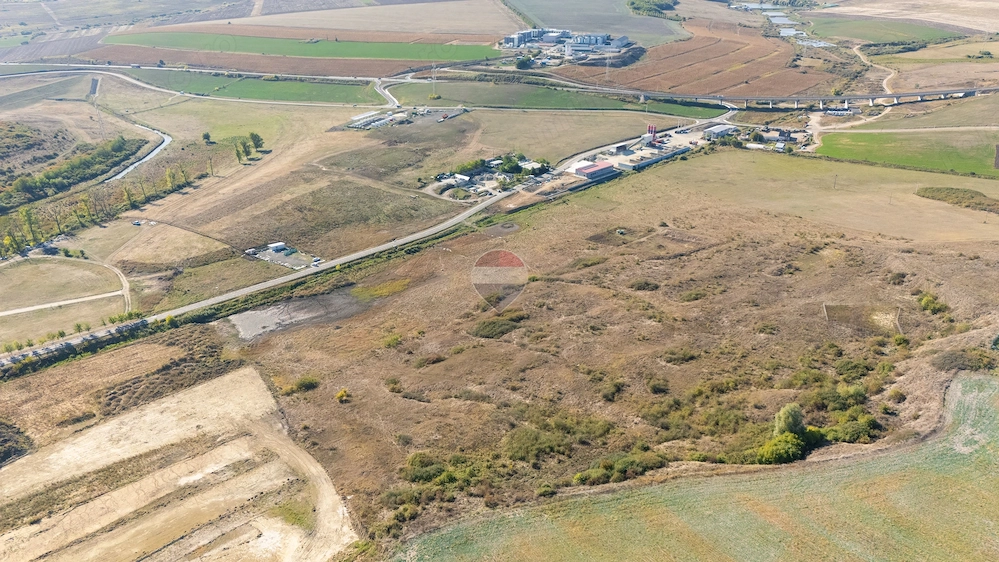 Teren extravilan de 4.750 mp – la aprox. 500 m de Centura Iași