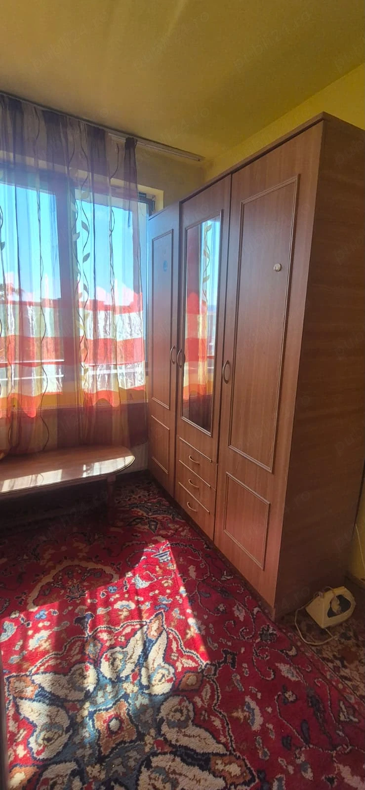 Inchiriez apartament cu doua camere