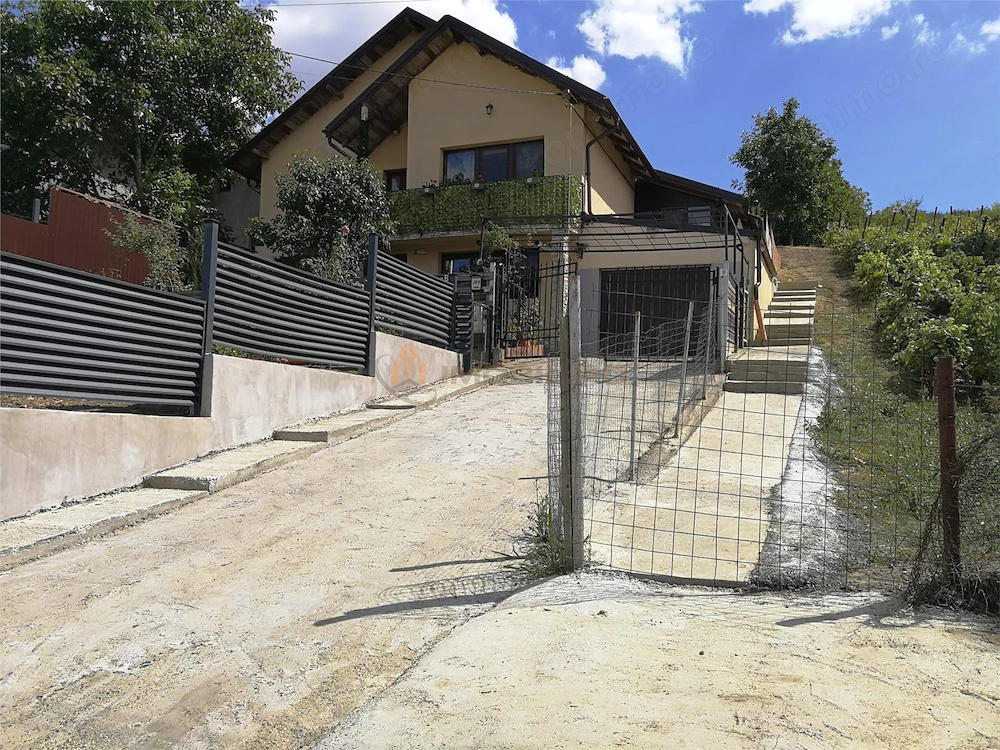 Casa de vanzare in zona Uricani - Iasi