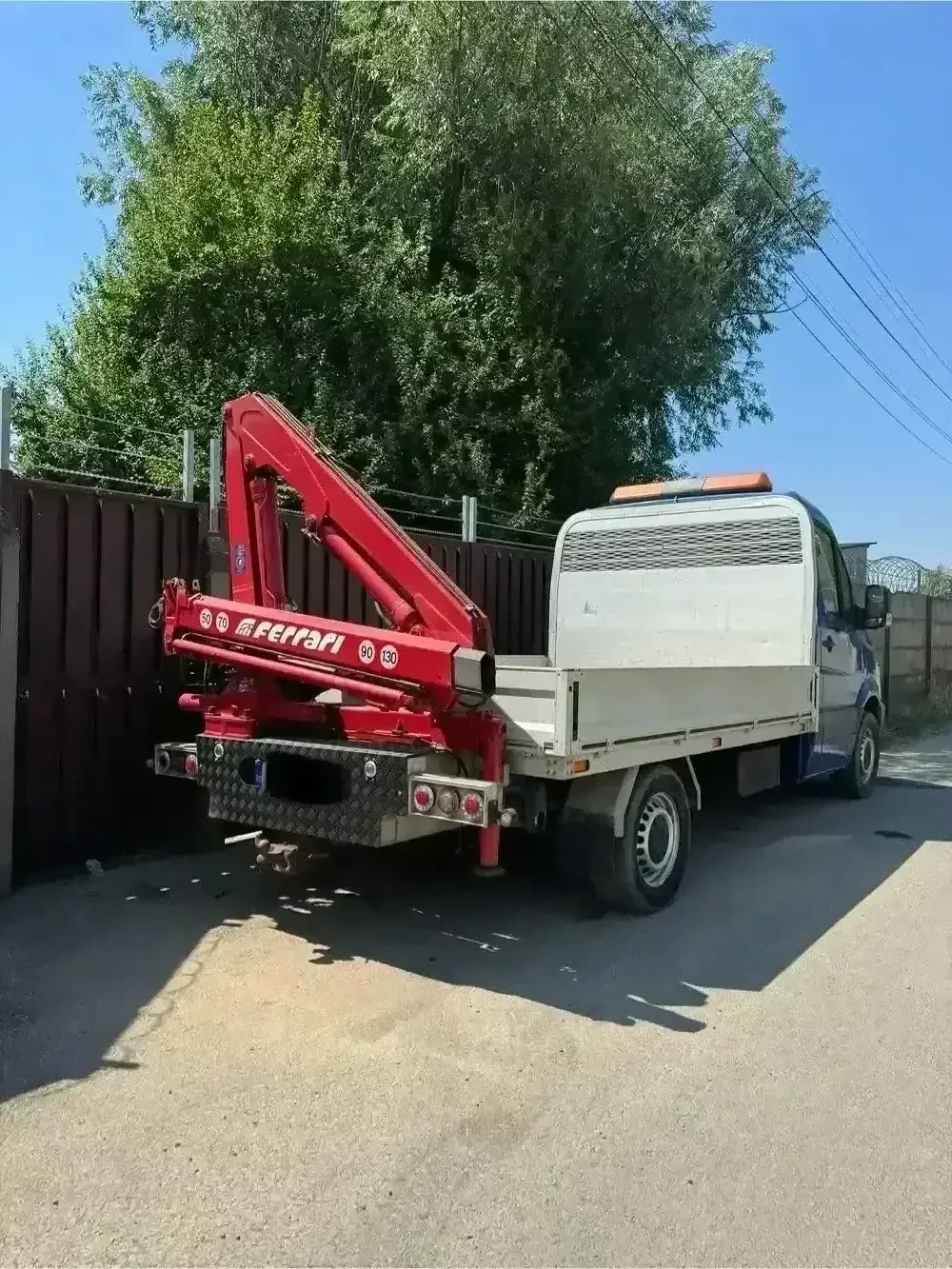 Mercedes Sprinter 413 cu macara 