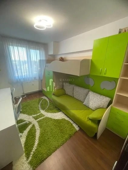De vanzare 3 camere decomandat Piața Sudului Fantana Florilor