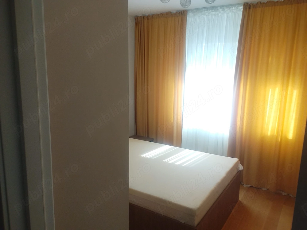 Închiriez apartament  metrou 1 Decembrie