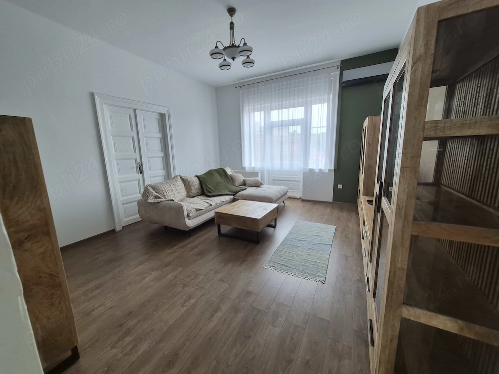 Vând apartament Ultracentral  Oradea