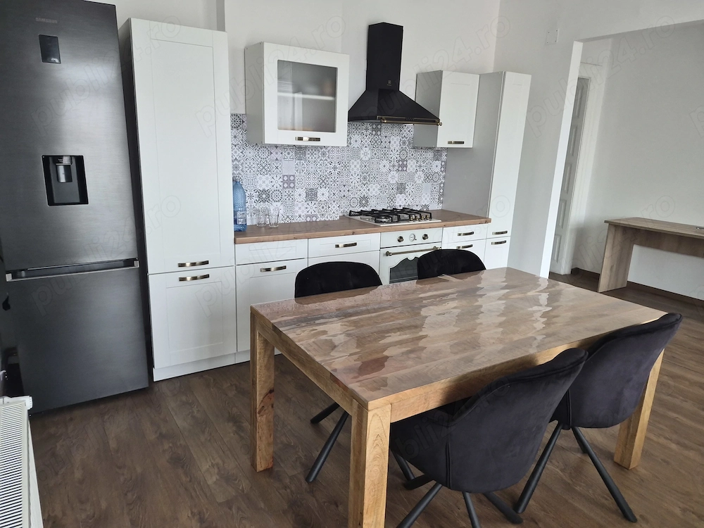 Dau apartament în chirie ultracentral.