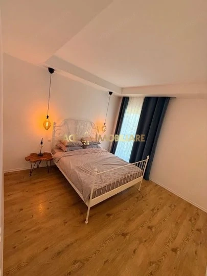 2 Camere de inchiriat | Cosmopolis | Parcare | Mobilat & Utilat |