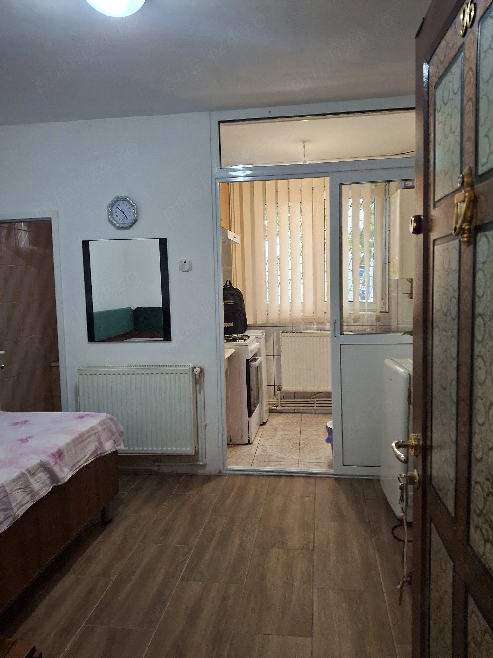 Garsonieră de vânzare 