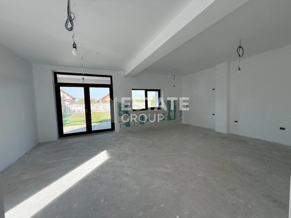 Duplex spatios Mosnita Noua