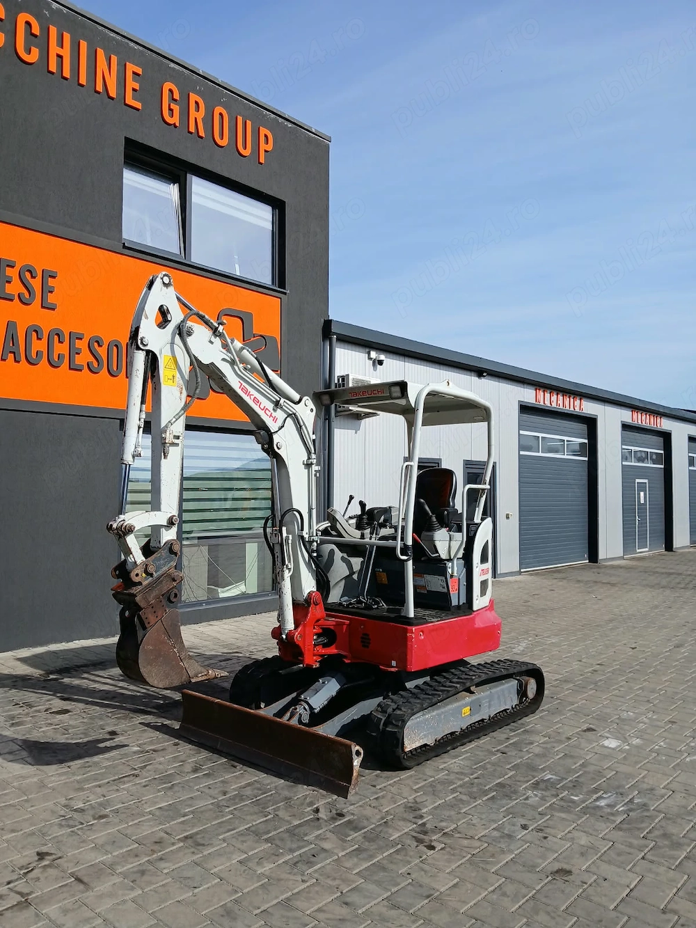 Miniexcavator Takeuchi 2500 kg an 2022