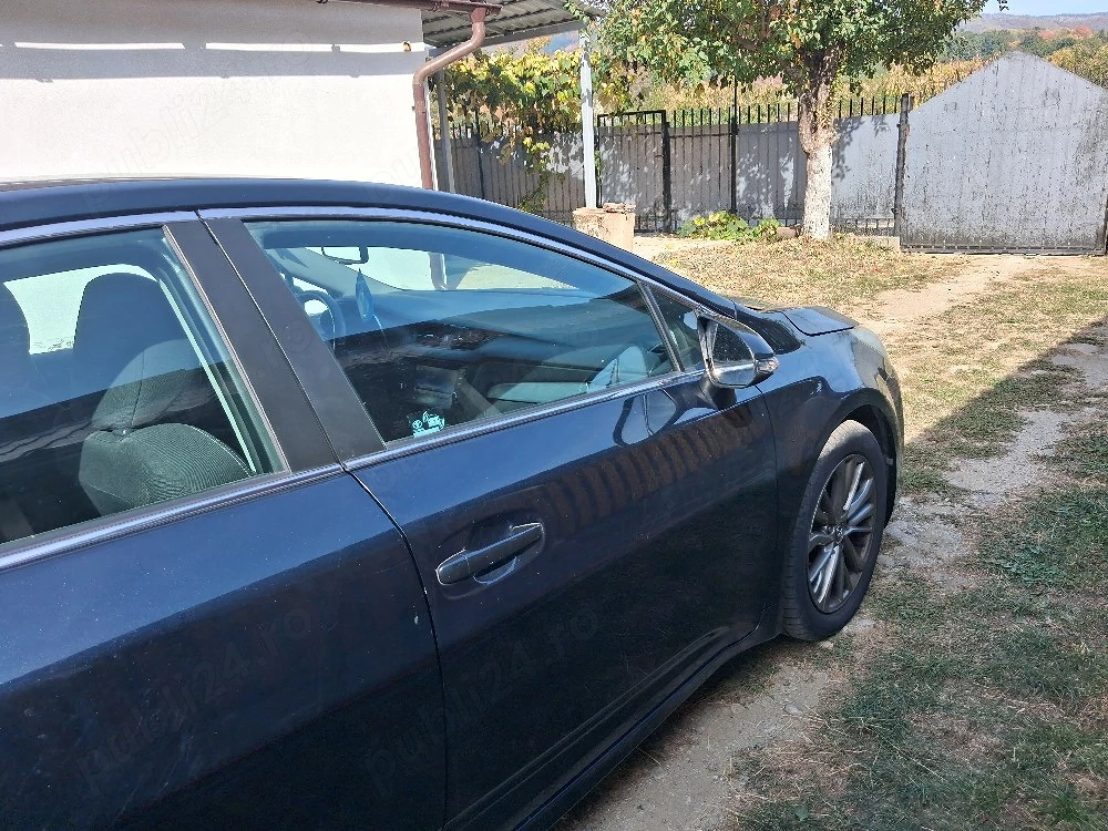 Toyota Avensis sedan 2017