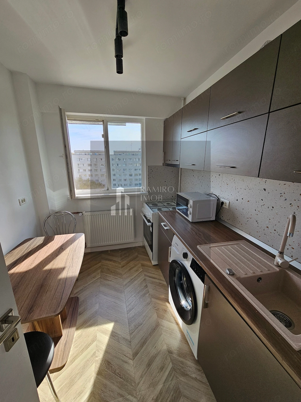 APARTAMENT 2 CAMERE DECOMANDAT| RENOVAT| 2 MINUTE METROU |