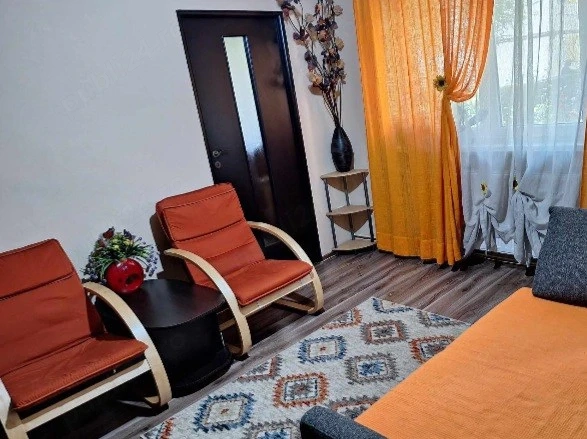 Vând apartament 