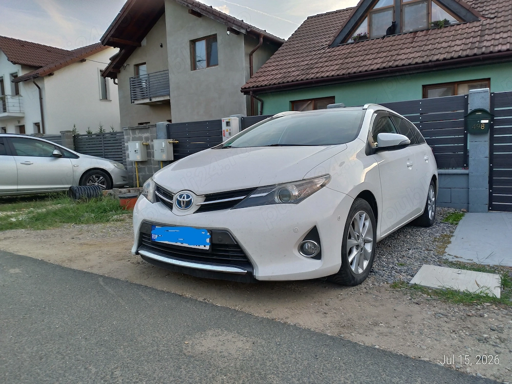 Vand Toyota Auris sports wagon Hybrid