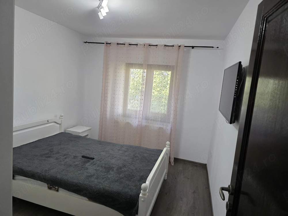 Ofer spre inchiriere apartament 3 camere
