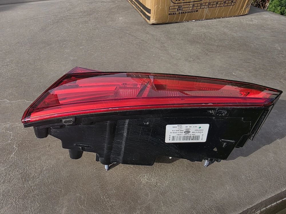 Set lampa stop Audi a4 Sedan 2018+, mai putin lampa stanga aripa