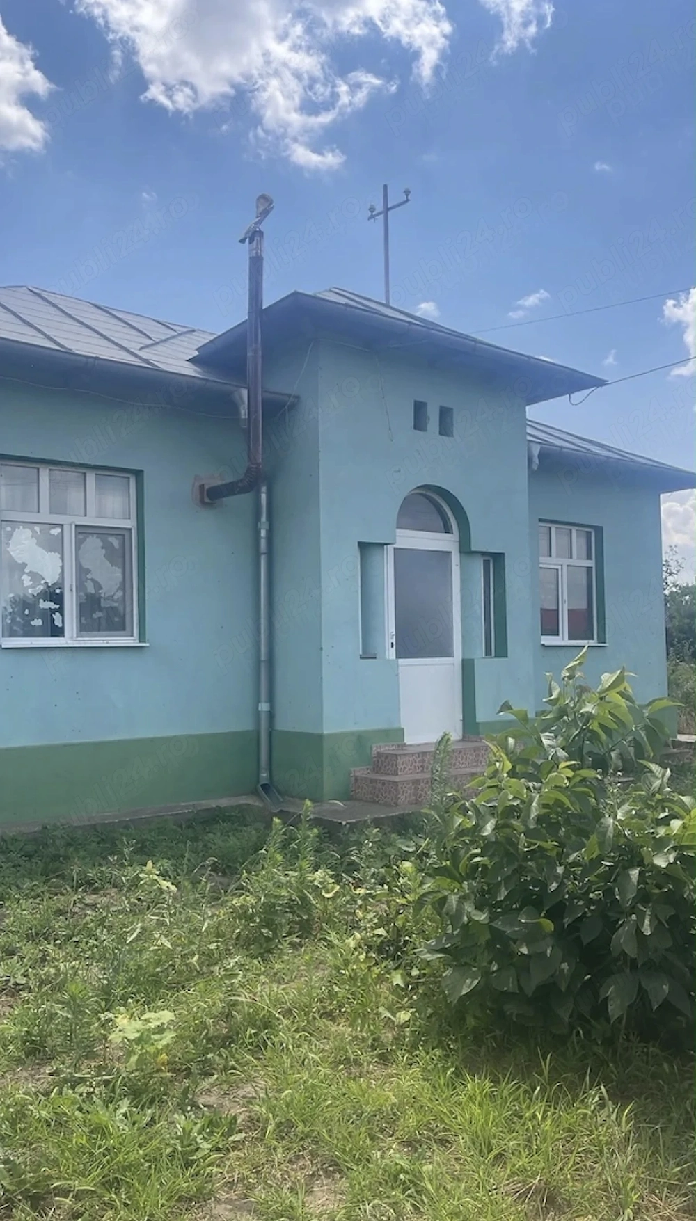 Casa locuibila, recent renovata