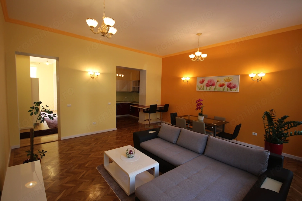 Apartament deosebit cu 3 camere de închiriat în zona Odobescu