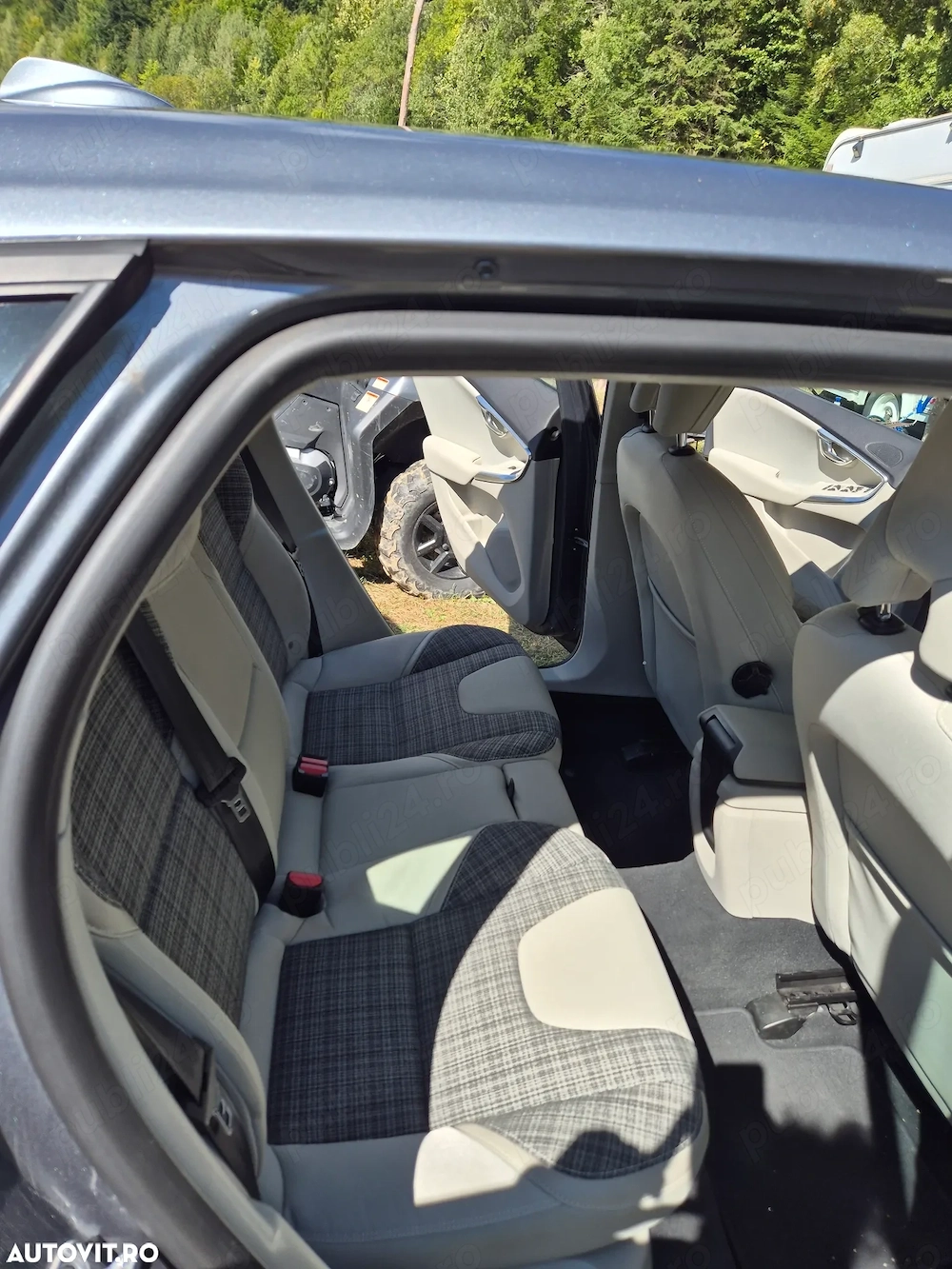 Autoturism volvo v40