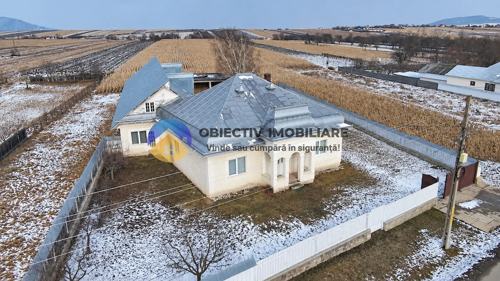 Casa + teren 3.863 mp – Agapia, jud. Neamț