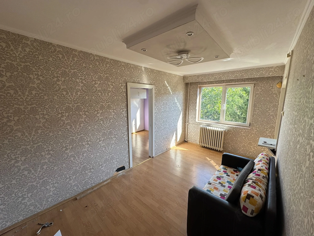 Ocazie! Proprietar vand apartament 3 camere la pret de 2 camere!