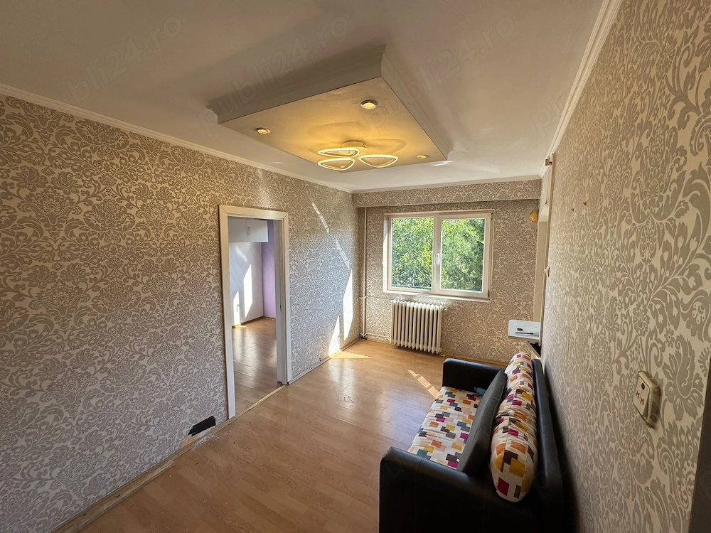 Ocazie! Proprietar vand apartament 3 camere la pret de 2 camere!