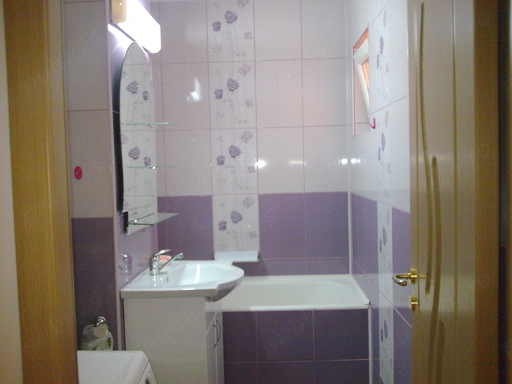 Pesoana fizica dau in chirie ap 2 cam etaj 2 ultracentral oradea cantemir JUD BIHOR