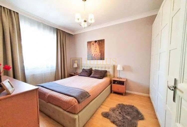 Dumbravita| 2 camere| etaj 1| loc de parcare| balcon