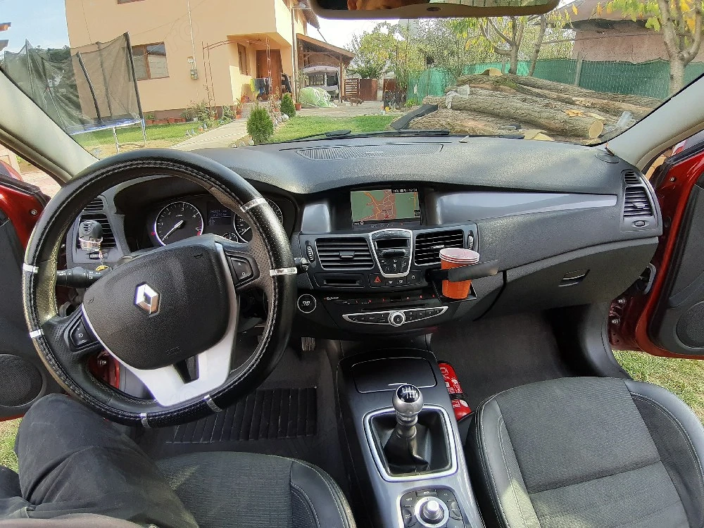 dezmembrez Renault laguna 3 