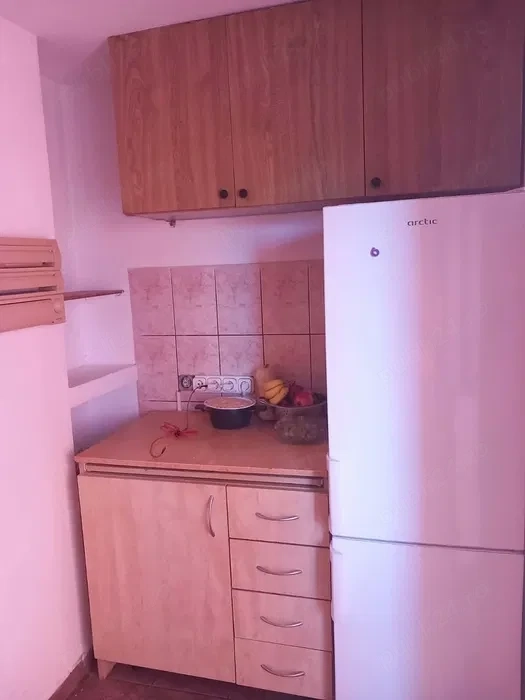 Apartament cu 2 camere în zona Calea Aradului decomandat amenajat centrala proprie