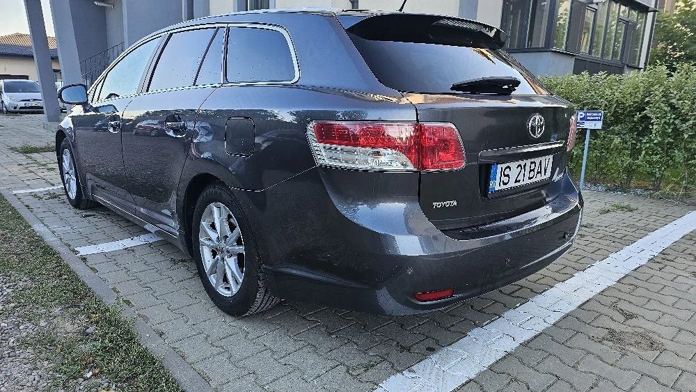Toyota Avensis T27