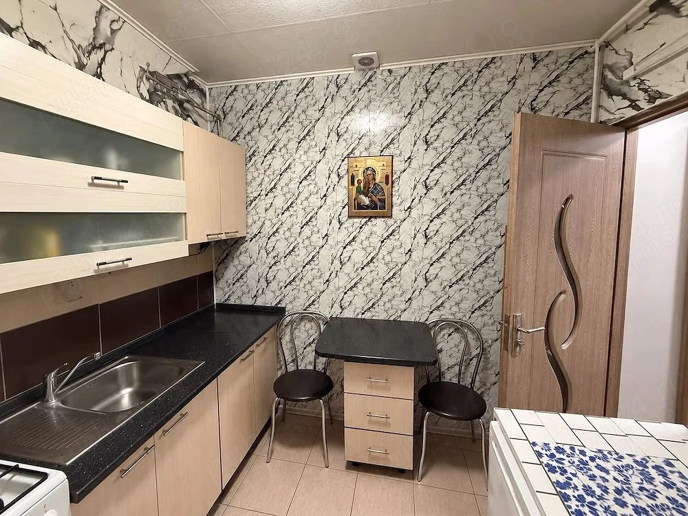 Vanzare Garsonieră 28 mp, bloc 2015, centrală proprie – mobilată și utilata
