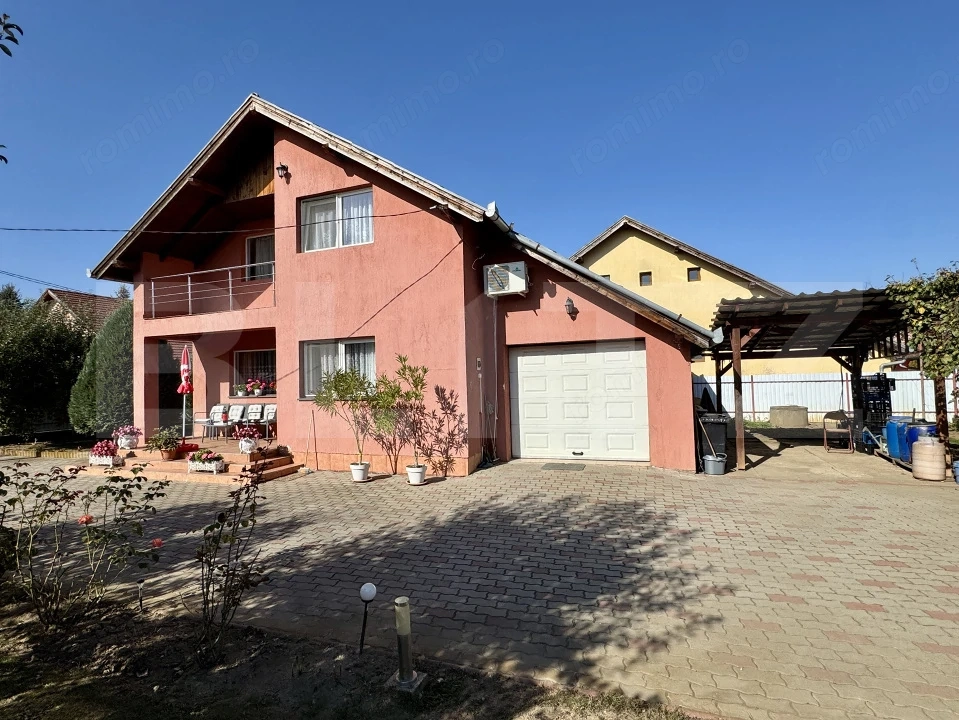 Casa de vanzare, 120 mp, 600 mp teren, zona Corunca