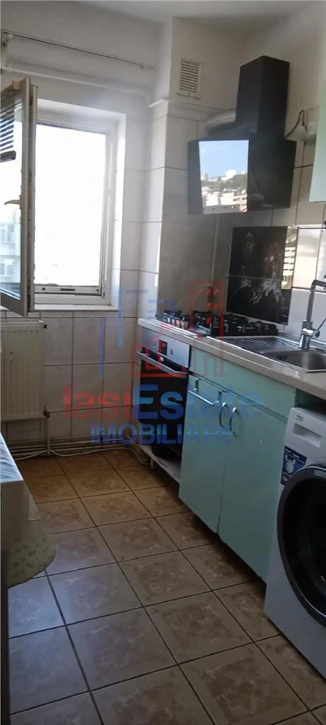Apartament 2 camere decomandat zona Zimbru - centrala proprie