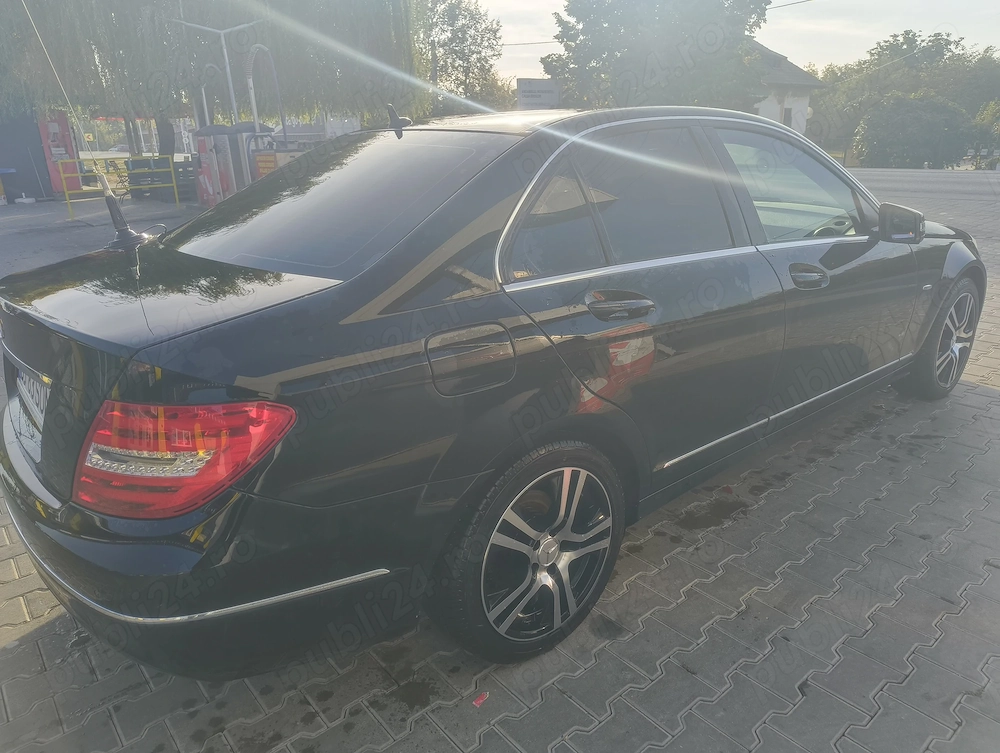 Vând Mercedes c clas feizlift avangard 